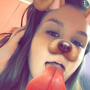 Meet your Posher, Alexsis